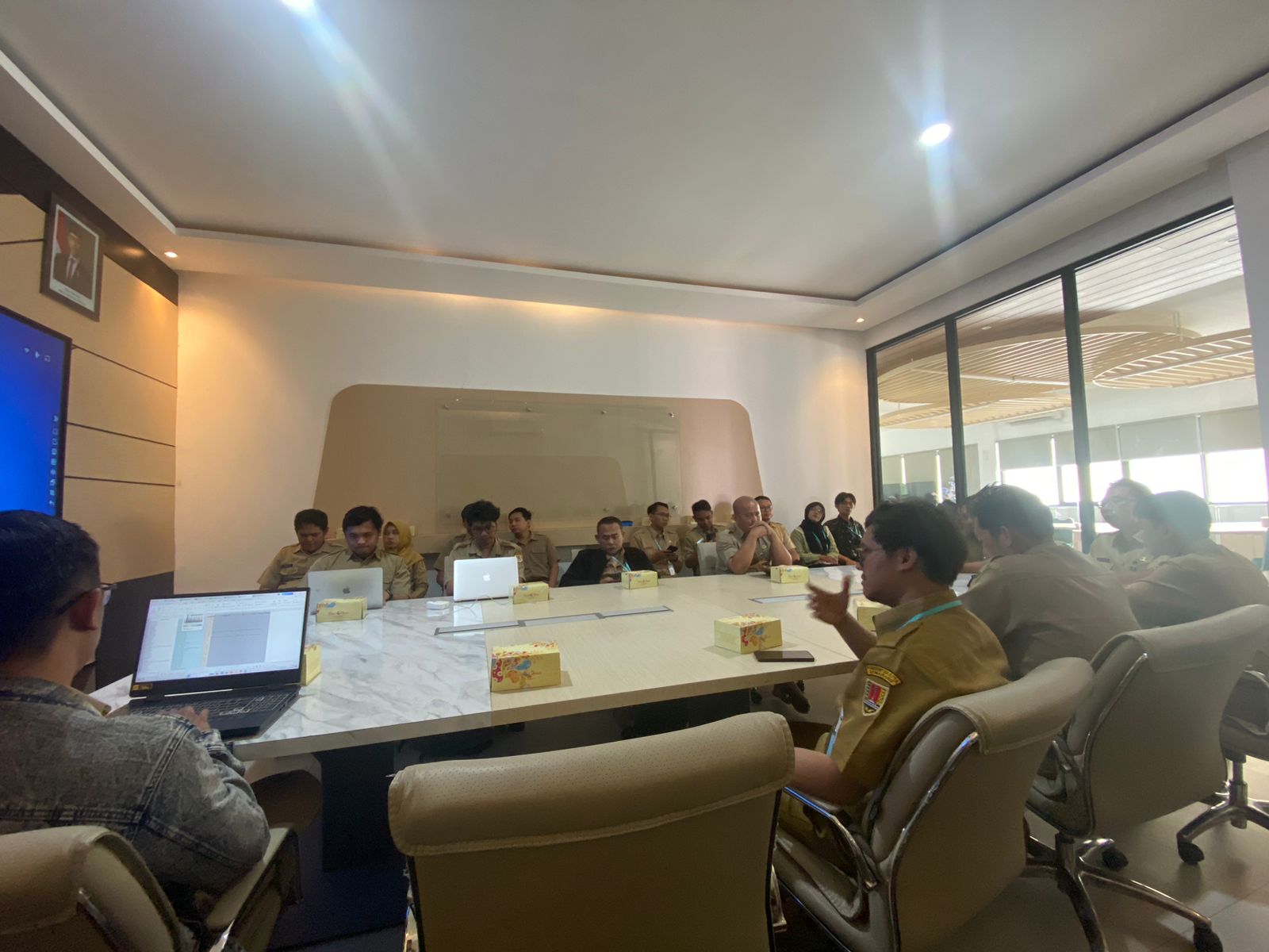 Diskominfo Kota Semarang Hadiri Rapat Persiapan PPDB 2025 di Provinsi Jawa Tengah